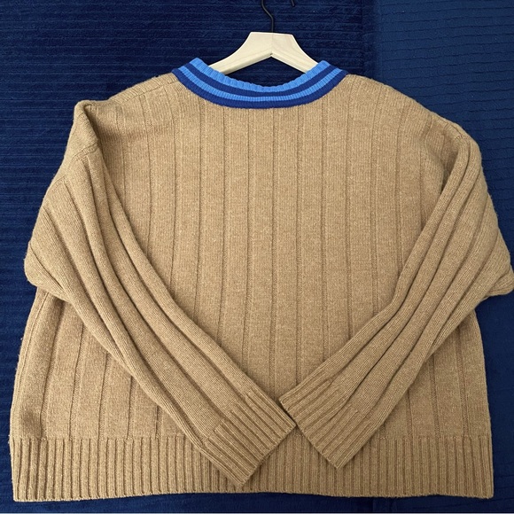 🌸 Madewell size medium Tipped V-Neck Oversized Sweater in Tan and Blue - Picture 4 of 6